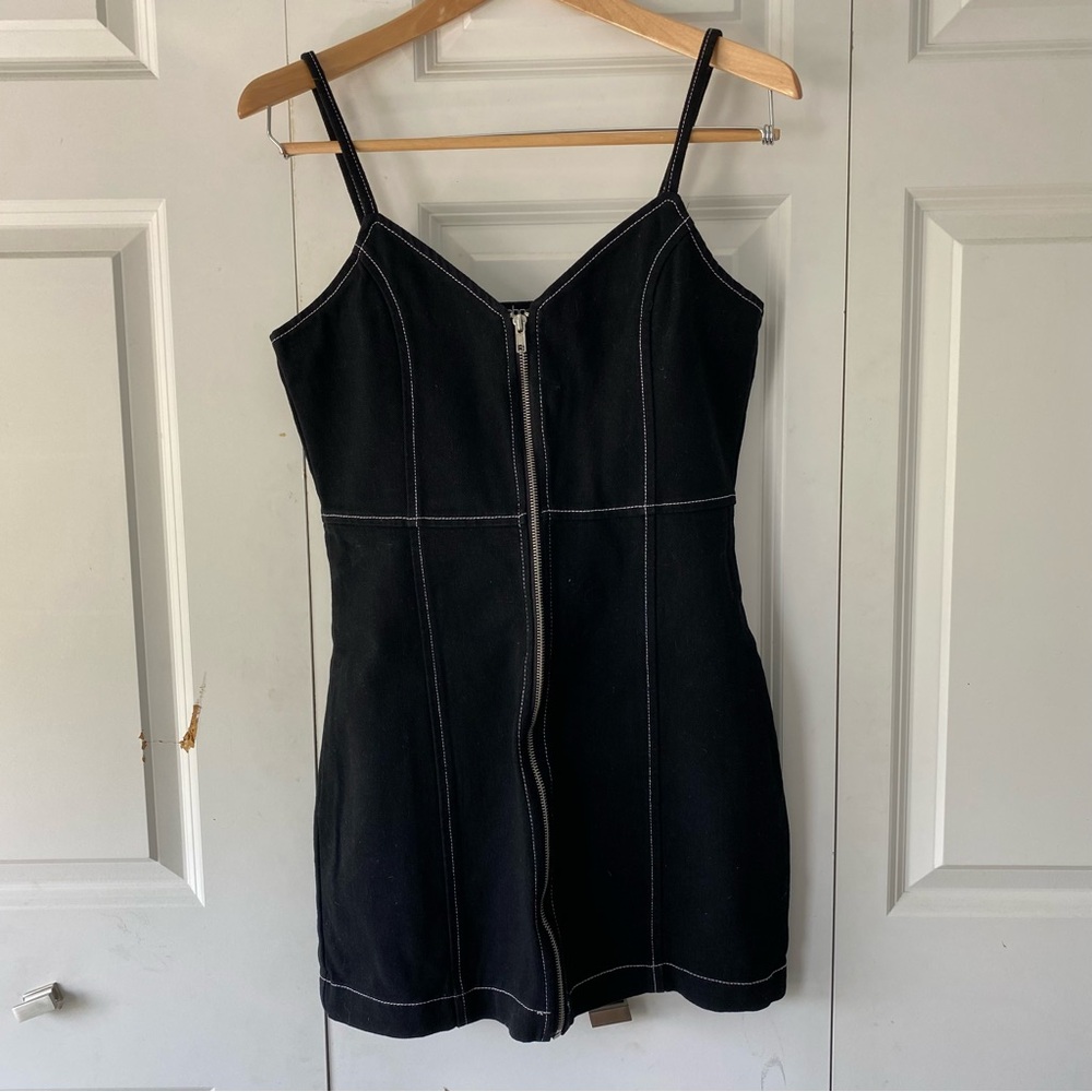 Boohoo Black Zip-Front Mini Dress